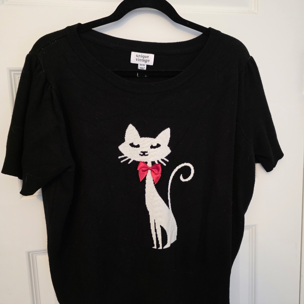 Unique Vintage Black Sweater with White Cat and Red Bow